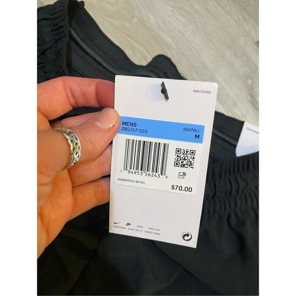 Nike NWT Standard Fit Basketball Black Dry Fit Sweatpants, Size Medium, MSRP $70 - Picture 3 of 10